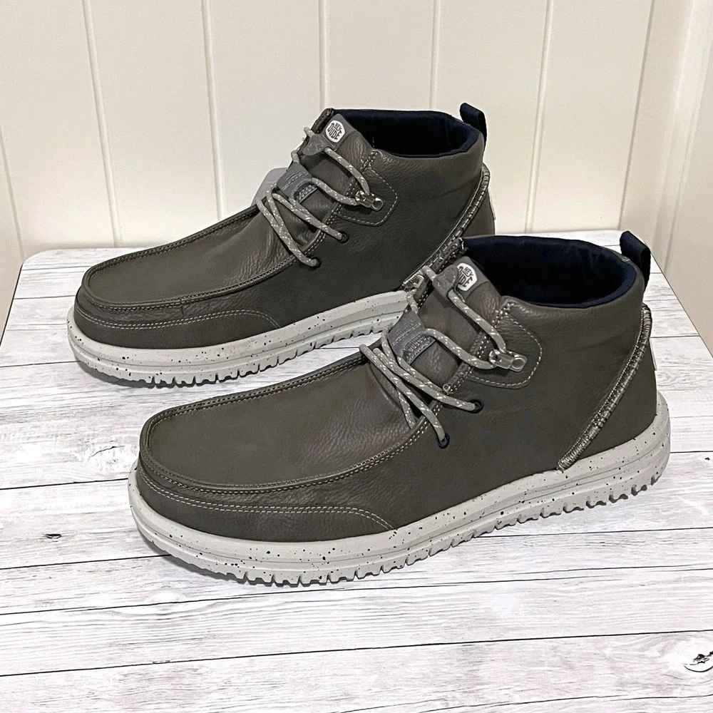 Hey Dude Bradley Chukka Classic Mens Grey Leather Boots Size 10 NEW